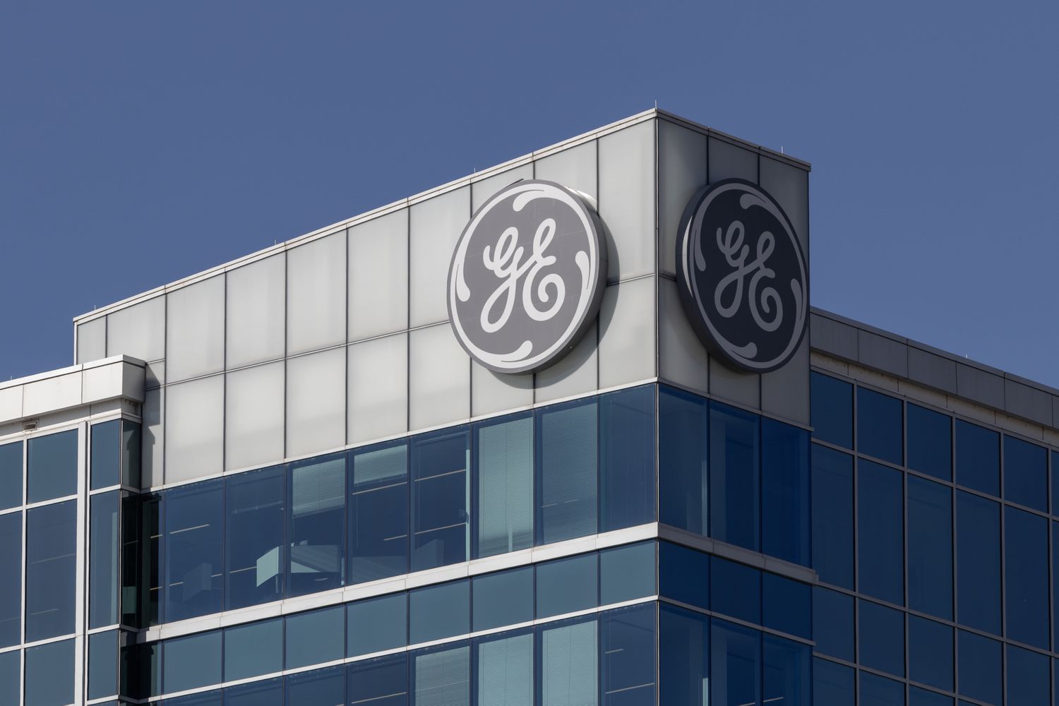 Sejarah Merek: Satu Abad Periklanan General Electric (GE).